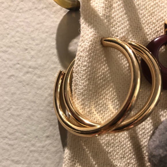 multiple earrings - Picture 3 of 7